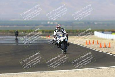 media/Sep-21-2025-TrackDaz (Sun) [[277c75b276]]/C Group/1040am (Turn 1)/